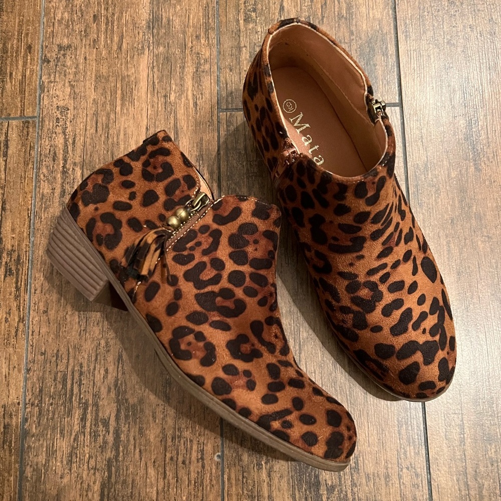 Leopard Print Booties, Size 10 Us - image 1